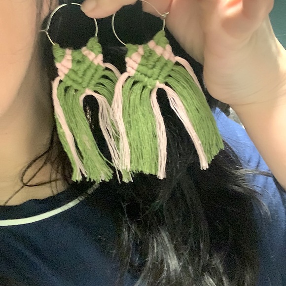 🆕»-»FaNcY MoDeRn DaY HoOpS w/a tWiSt« HaNdCrAfTeD »ClAsSiC bOhO sTyLe« Macrame - Picture 8 of 16